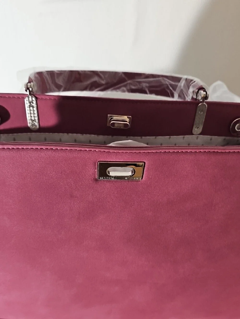 Vanessa Williams stylish burgundy